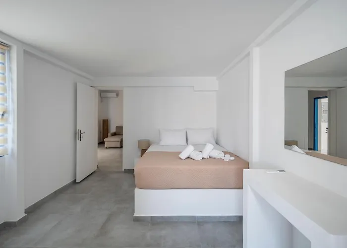 Puerto Serifos Livadi (Serifos)