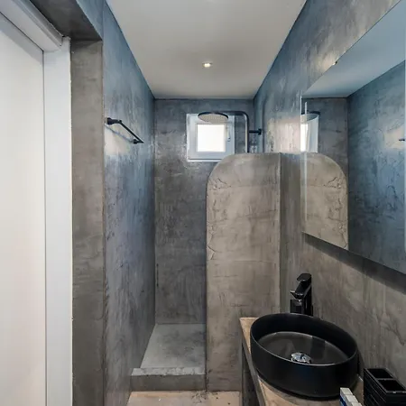 Puerto Serifos * Λιβάδι